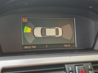 BMW 5 Series фото 12