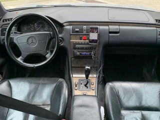 Mercedes E-Class foto 6