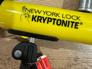 Замок для велосипеда Kryptonite STD New York bike lock 4" x 8" level grade 9 16 mm bar 3 Keys foto 6