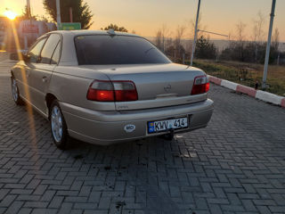 Opel Omega foto 4