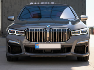 BMW 7 Series foto 1