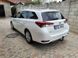 Toyota Auris foto 4