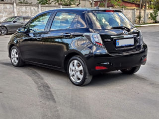 Toyota Yaris foto 4