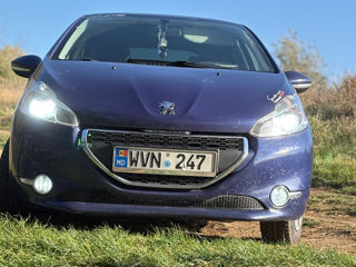 Peugeot 208 foto 5