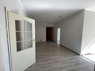 Spațiu comercial 270m2 (oficii, IT, centru reabilitare, clinică, cursuri, gradiniță, stomatologie ) foto 18