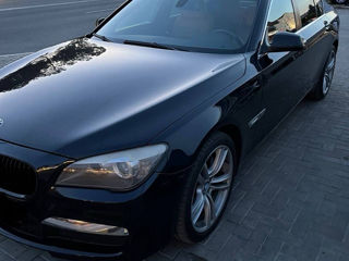 BMW 7 Series foto 3