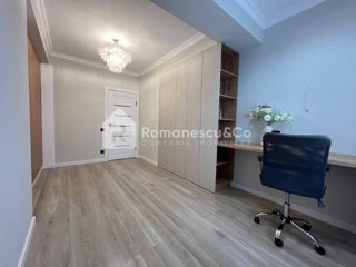 Apartament cu 3 camere, 76 m², Buiucani, Chișinău foto 9