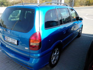 Opel Zafira foto 7