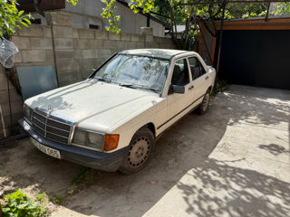Mercedes 190 фото 2