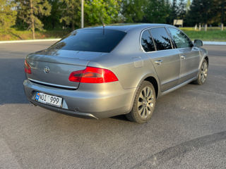 Skoda Superb foto 4