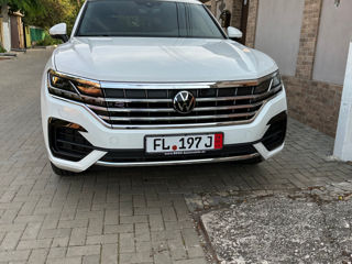 Volkswagen Touareg foto 3