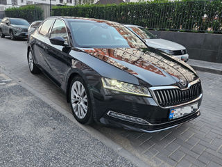 Skoda Superb foto 2