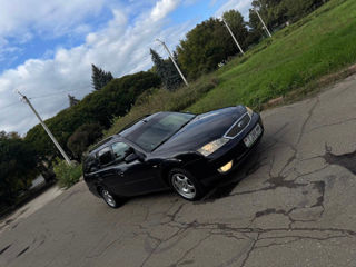 Ford Mondeo foto 1