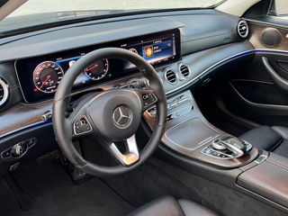 Mercedes E-Class foto 14