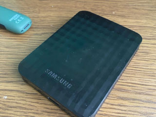 Hard disk portabil Samsung 1 TB