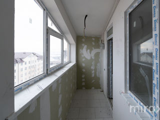 Apartament cu 4 camere, 165 m², Durlești, Chișinău foto 5