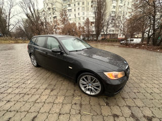 BMW 3 Series foto 10