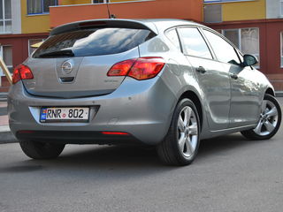 Opel Astra foto 2