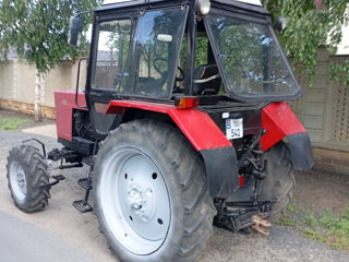 T 40 AM pretul 1600 evro MTZ 82 cabina mica 4250 euro, MTZ 82.1 anul 2004 pretul 7750 evro foto 3