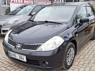 Nissan Tiida foto 4