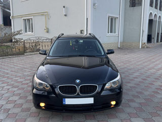 BMW 5 Series foto 3