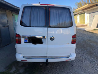 Volkswagen Caravelle foto 8