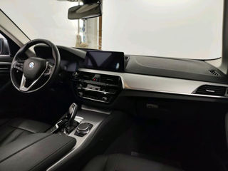 BMW 5 Series foto 9