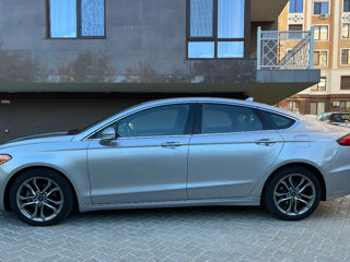 Ford Fusion foto 2