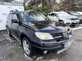 Mitsubishi Outlander foto 5