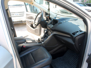 Ford Kuga foto 7