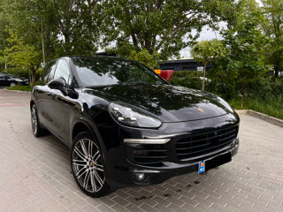 Porsche Cayenne foto 2