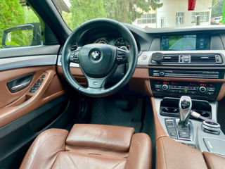 BMW 5 Series foto 10