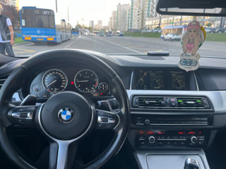 BMW 5 Series foto 8