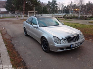 Mercedes E-Class foto 7