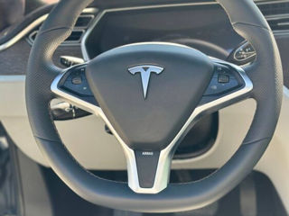 Tesla Model S foto 6