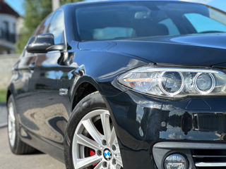 BMW 5 Series foto 4