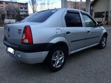 Dacia Logan foto 8