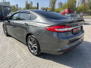 Ford Fusion foto 5