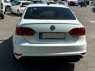 Volkswagen Jetta foto 8