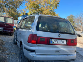 Volkswagen Sharan foto 3