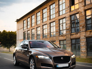 Jaguar XF foto 2