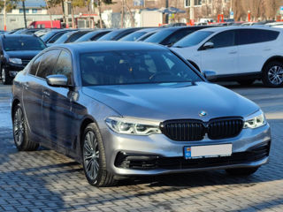 BMW 5 Series foto 4