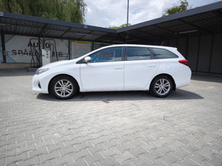 Toyota Auris foto 3