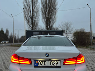 BMW 5 Series foto 4