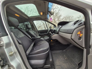 Renault Grand Scenic foto 9