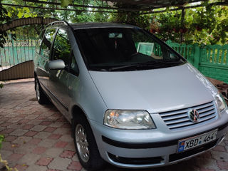 Volkswagen Sharan foto 7