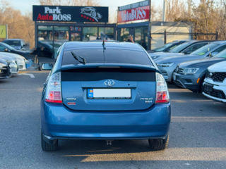 Toyota Prius foto 6