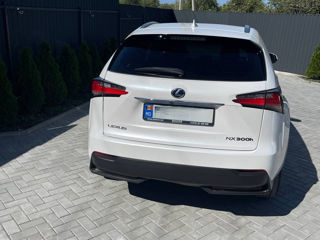 Lexus NX Series foto 4