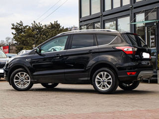 Ford Kuga foto 2