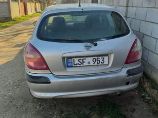 Nissan Almera foto 2